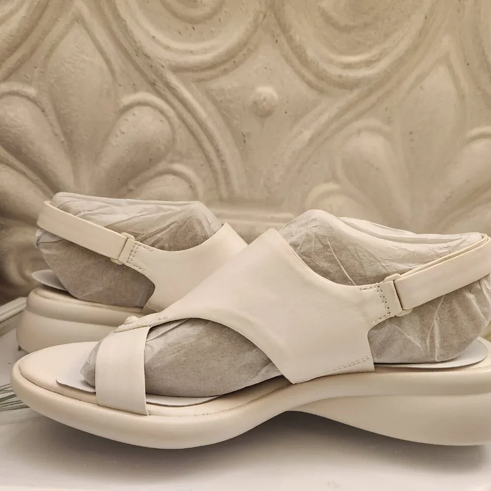 Naturalizer Warm White 